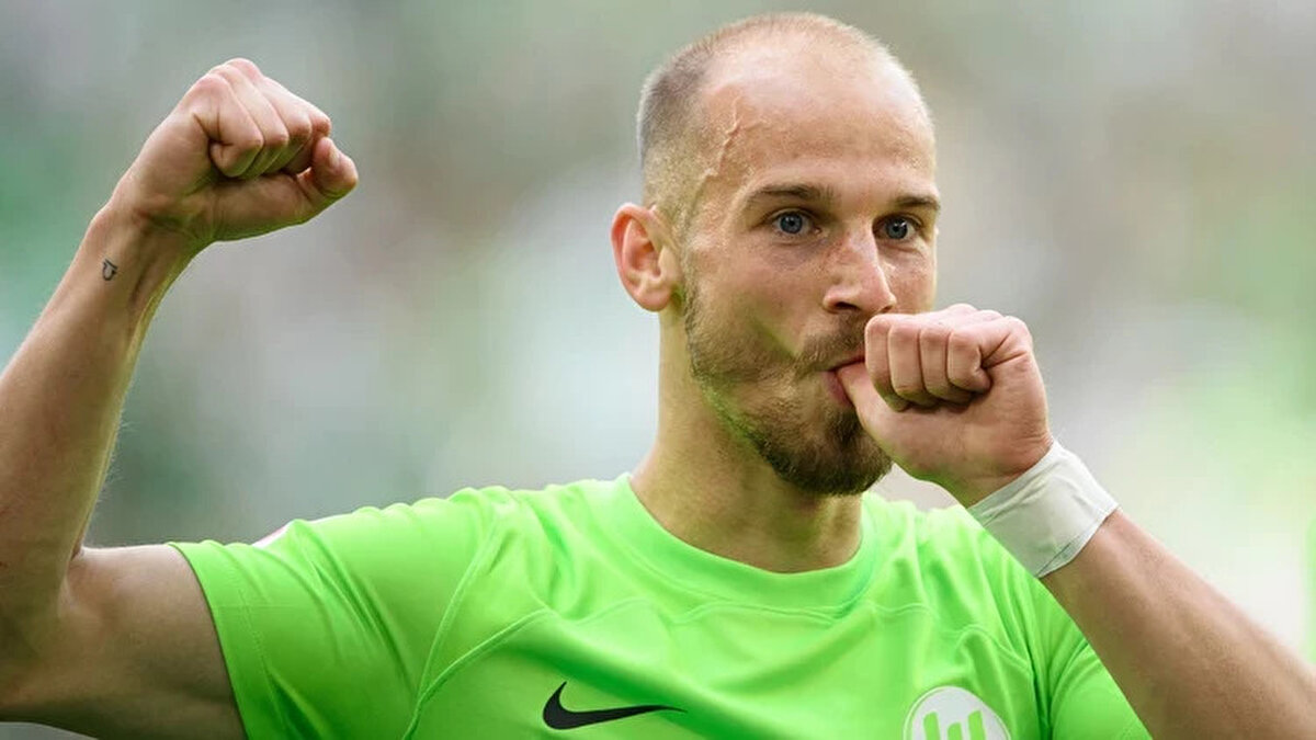 Sergen Yalçın, Beşiktaş'a imza atmadan önce yorumculuk yaptığı programda Vaclav Cerny'den övgüyle bahsetmiş ve "Hayran kaldım" ifadelerini kullanmıştı.<br><br>