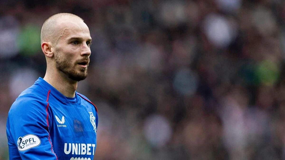 Çekyalı yıldız geçtiğimiz sezon Wolfsburg forması ile 52 maçta 18 gol 9 asistlik performans sergiledi.<br>