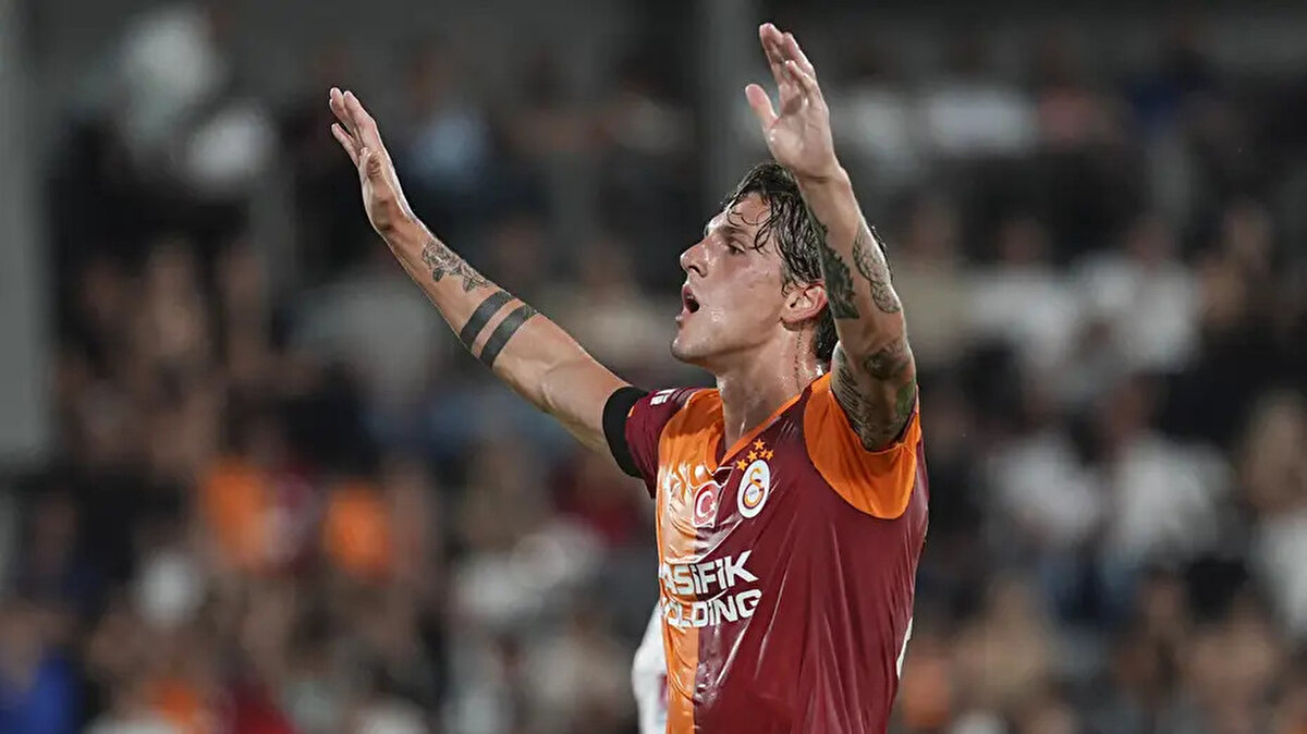 Galatasaray'dan ayrılması beklenen o isim Nicolo Zaniolo. Udinese'ye transferi gündemde olan İtalyan futbolcu, ülkesine uçtu.<br><br>