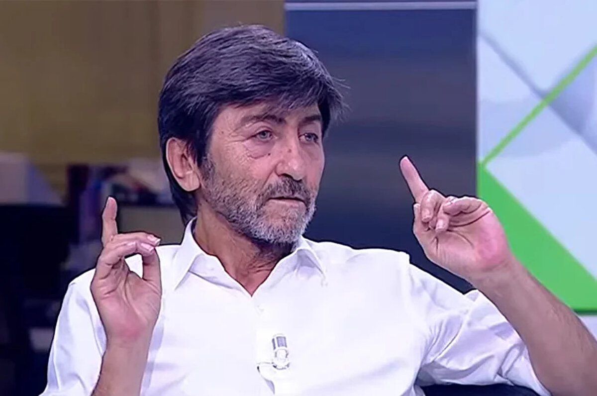 “Bence yerli teknik direktör olmalı. Genelde son 20 yılda yerlilerle şampiyon oldu takımlar. Aykut Kocaman ve İsmail Kartal da bir telefonla gidecek insanlardır.”