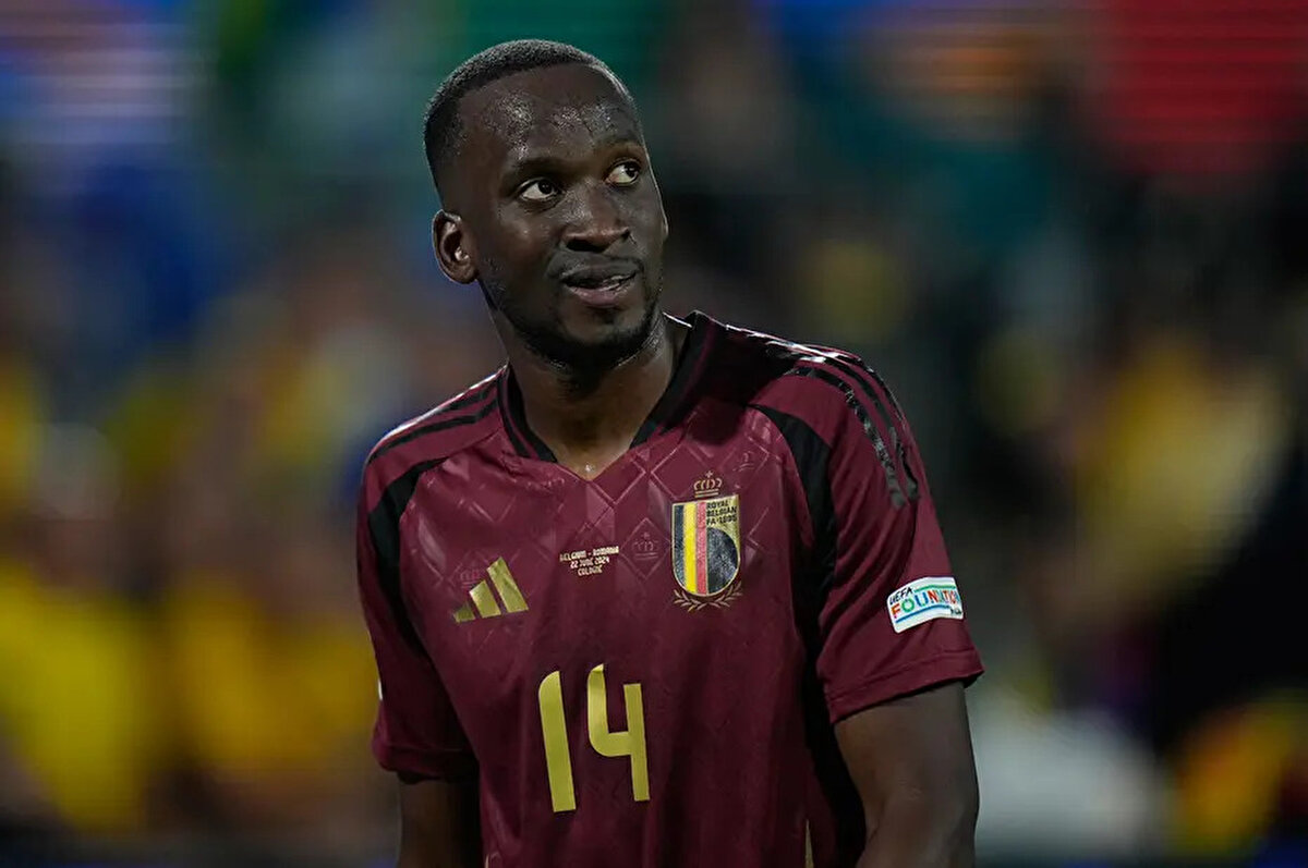 Belçikalı kanat oyuncusunun bugün Benfica için sağlık kontrolünden geçeceği ve Portekiz kulübüyle 5 yıllık sözleşme imzalayacağı belirtildi.<br><br>