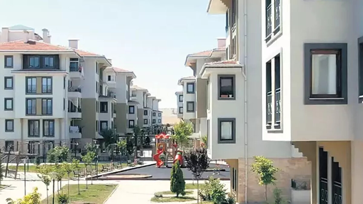 10. Hatay – %7,91<br><br>Listede onuncu sırada yer alan Hatay, 18.013 TL kira ortalaması ve %7,91 yıllık getiriyle yatırımcıların ilgisini çekiyor.