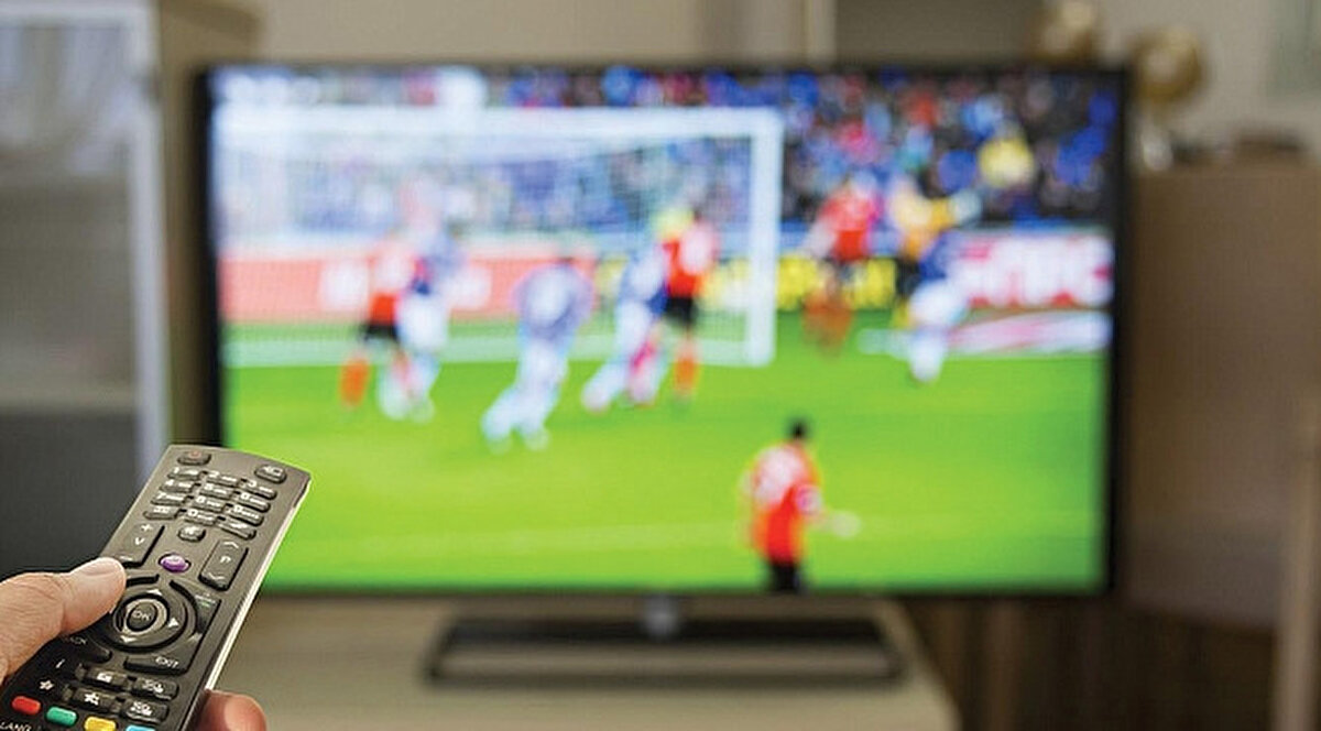 Gürcistan Türkiye maçı şifreli mi şifresiz mi<br><br>Karşılaşmayı TV8 şifresiz yayınlayacağı için futbolseverler ek bir platform ya da abonelik olmadan milli maçı izleyebilecek. Ayrıca TV8’in resmi dijital kanalları üzerinden de Gürcistan Türkiye maçı canlı takip edilebilecek.