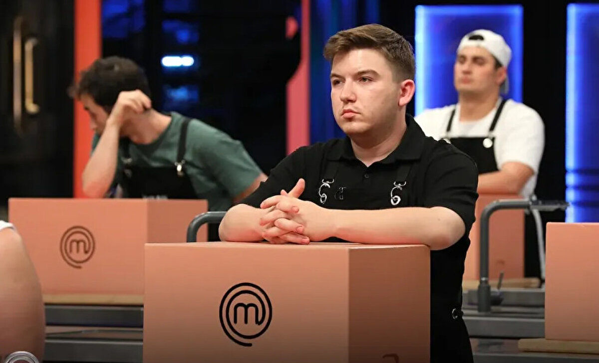 MASTERCHEF TÜRKİYE 2 EYLÜL 2025 ELEME ADAYLARI<br><br>Yapılan oylamanın ardından mavi takımdan iki isim eleme potasına girdi. Böylece haftanın ilk eleme adayları Sercan ve Özkan oldu.