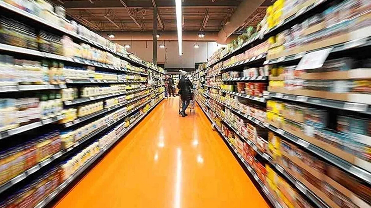 Enflasyon oranlarının önemi<br><br>Ekonomi gündemini yakından ilgilendiren enflasyon oranları, yatırımcıların kararlarını etkilerken, vatandaşların da maaş ve kira artışlarını doğrudan belirliyor. TÜİK’in açıklayacağı Ağustos 2025 verileriyle birlikte piyasaların yeni yönü de şekillenecek.