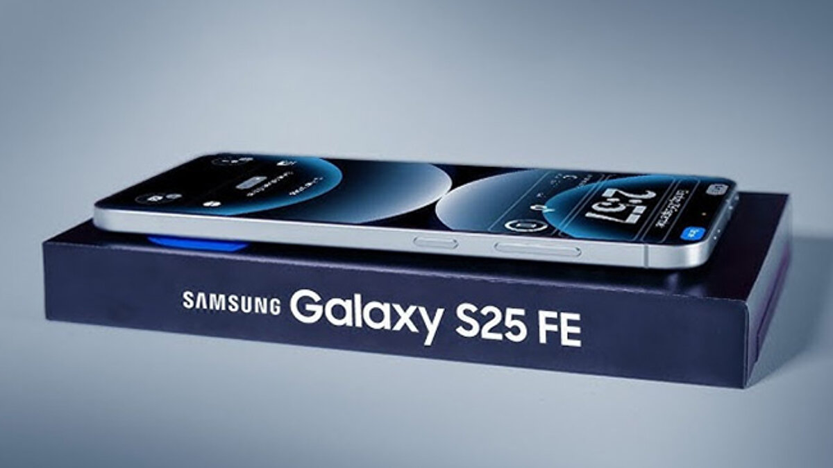 Fiyat: Benzer Lansman Etiketi<br><br>Samsung Galaxy S25 FE, 650 dolar başlangıç fiyatıyla piyasaya sunuldu. Bu fiyat, S24 FE’nin lansman fiyatıyla aynı seviyede.