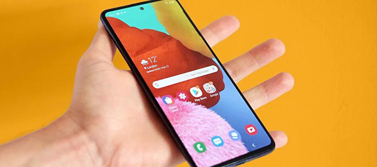 Geçen yıl aynı dönemde 3 milyon 976 bin cihaz kaydedilirken, bu yıl rakam 13 bin düşerek 3 milyon 963 bin olarak kayıtlara geçti. Bunun 2 milyon 784 bini akıllı telefonlardan, 1 milyon 179 bini ise tablet, modem ve IoT cihazlardan oluştu.