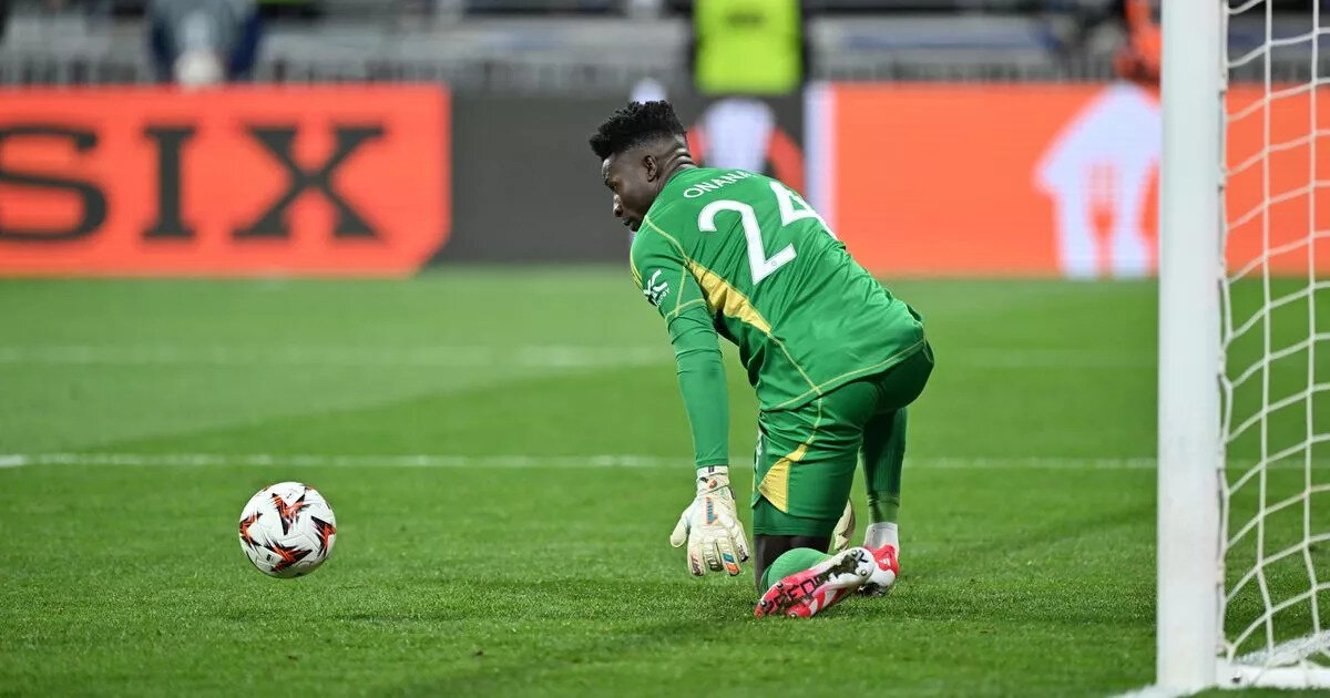 Trabzonspor, kaptanı Uğurcan Çakır’ı 36 milyon euro bedelle Galatasaray’a satmasının ardından kaleci transferine yoğunlaştı. Yönetim, teknik direktör Fatih Tekke’nin raporuyla alternatifleri belirlerken dünya çapında ses getirecek bir isme yöneldi.