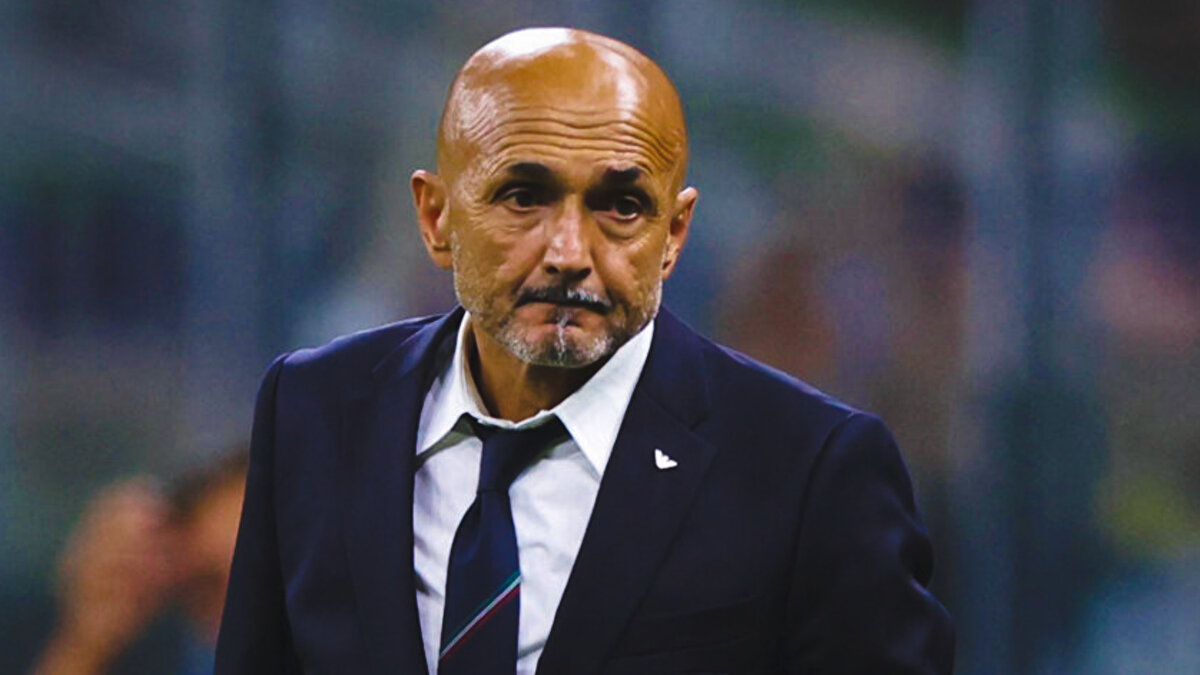 Fenerbahçe Futbol Direktörü Devin Özek'in tecrübeli teknik direktörü takımda görmek istediği ve Ali Koç'a bu ismi sunduğu edinilen bilgiler arasında. 