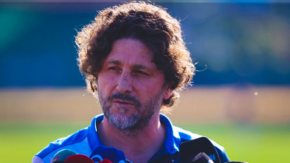 Fatih Tekke'yi çalıştırmıştı<br><br>Trabzonspor Teknik Direktörü Fatih Tekke futbolculuğu döneminde, 2006 yılında Zenit'ten 2 milyon bonservis bedeli karşılığında Rubin Kazan’a transfer olmuştu. 