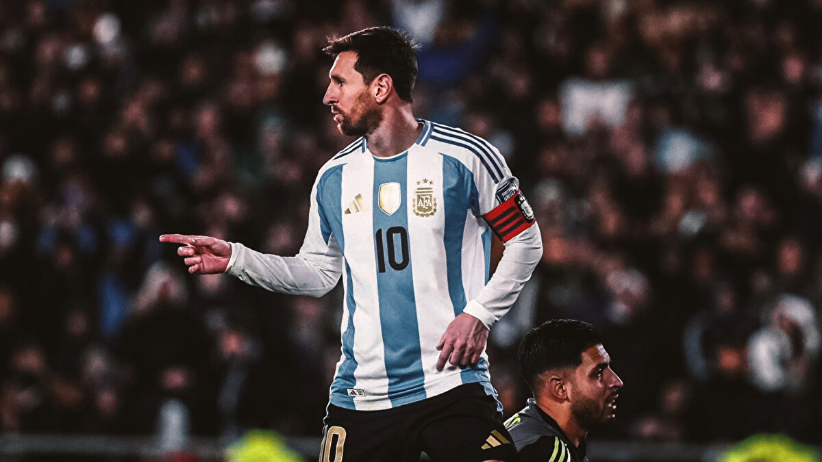 "Hayır, pek sayılmaz. Söylediğim şey, maç maç ilerliyoruz ve dokuz ay, ne kadar hızlı geçerse geçsin, aynı zamanda çok uzun bir süre. Ama sezonu yıl sonunda bitiriyoruz ve ardından sezon öncesi hazırlıklarına katılmam gerekiyor. Altı ayım kaldı ve nasıl hissettiğime bakacağım. Umarım iyi bir sezon öncesi hazırlık dönemi geçirir, bu MLS şampiyonasını iyi bir şekilde tamamlarız, umarım şampiyonluk hedefimize ulaşırız ve sonra hazırlanırız."