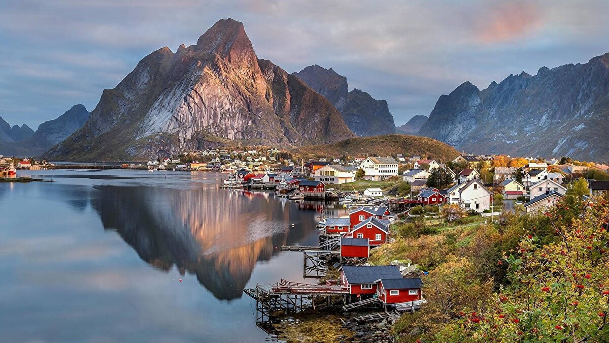 3.🇳🇴 Reine, Norveç