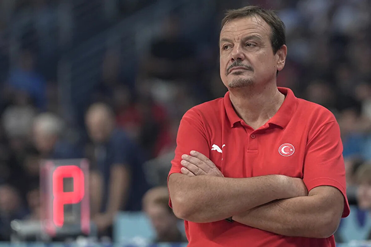 "Bundan sonraki maçlar normal saatlerde oynanacak. Hedefimiz madalya. Hala devam ediyoruz. Bir kez daha buradan teessüf ediyorum, bu maçı saat 12.00'de oynattıkları için FIBA'ya. Neyse ki amaçlarına ulaşamadılar, yolumuza devam ediyoruz."<br><br>