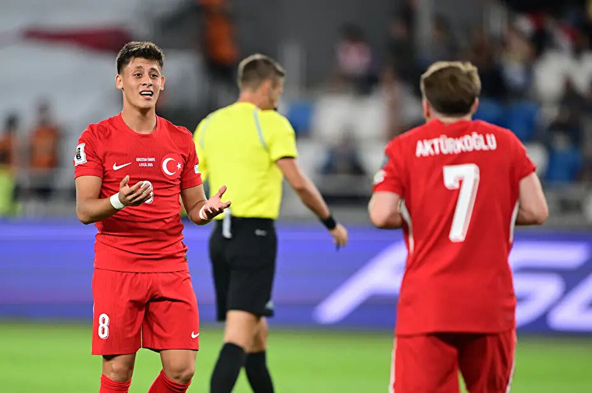 Dünya Kupası'na gitmek en büyük hayalimiz, maç maç bakmaya çalışıyoruz ama Dünya Kupası'na gitmek en büyük hedefimiz.<br><br> <br><br>Yamal ile ilgili çok söyleyeceğim bir şey yok. Aynı mevkide oynamıyoruz. "<br><br><br>