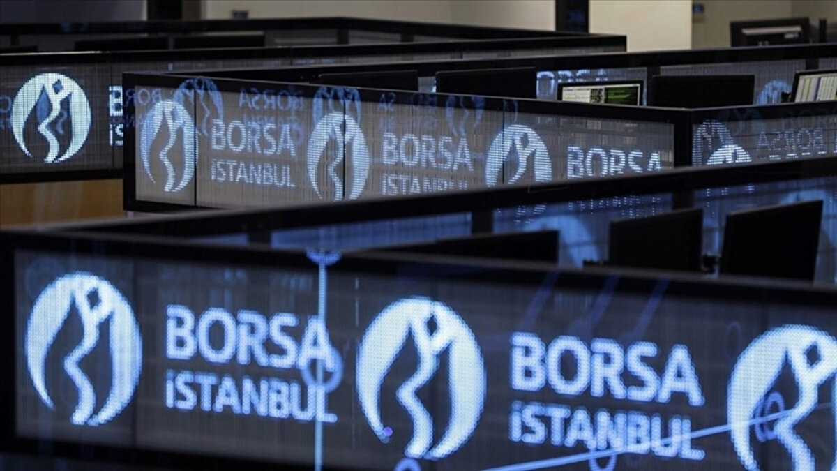 Borsa İstanbul'da bu hafta dalgalı bir seyir izlense de bazı hisseler yatırımcısına yüksek kazanç sağladı. BIST 100 endeksi 10.729,49 puandan kapanış yaparken, özellikle üç hisse haftanın yıldızı olmayı başardı.