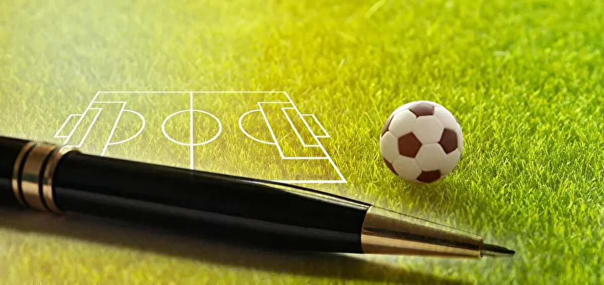 Süper Lig’de yaz transfer dönemi ne zaman bitiyor?<br><br><br>Türkiye Futbol Federasyonu (TFF) tarafından açıklanan takvime göre, 2025–2026 sezonu yaz transfer dönemi 30 Haziran’da başladı ve 12 Eylül 2025 Cuma günü saat 23.59’da sona erecek. Bu tarihe kadar Süper Lig ekipleri hem yerli hem de yabancı futbolcularla sözleşme imzalayabilecek.<br><br>