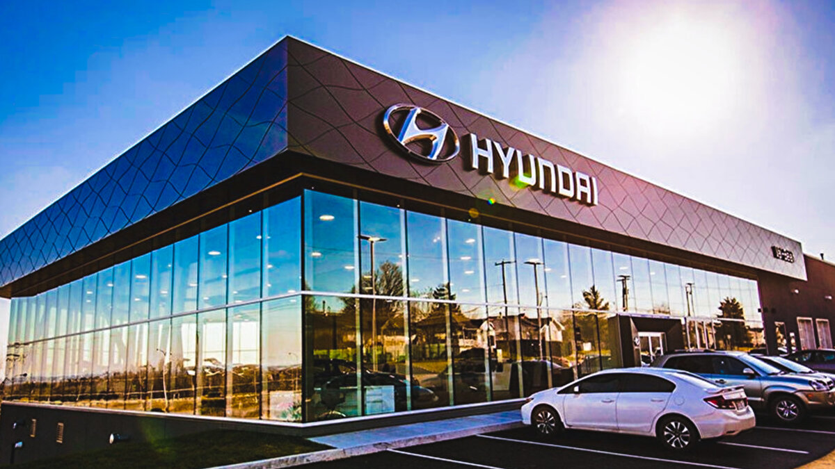 Hyundai’den İlk Açıklama<br><br>Dev otomobil üreticisi tarafından yapılan yazılı açıklamada, "durumun yakından takip edildiği ve özel koşulları anlamak için çalışmaların sürdüğü" belirtilerek "Bugün itibarıyla, gözaltına alınanların hiçbirinin doğrudan Hyundai Motor Company'de çalışmadığını anlıyoruz." ifadesine yer verildi.