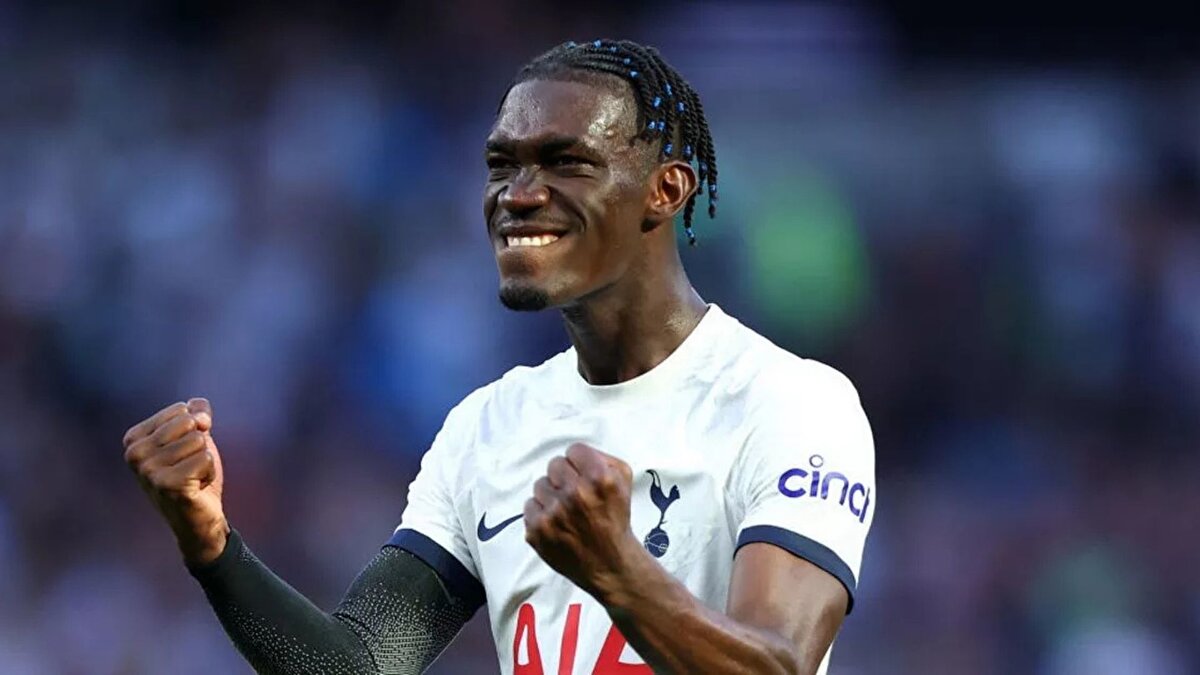 YVES BİSSOUMA İSTATİSTİKLERİ<br><br>Yves Bissouma, Premier Lig'de Tottenham ile çıktığı 28 maçta 2 gol attı