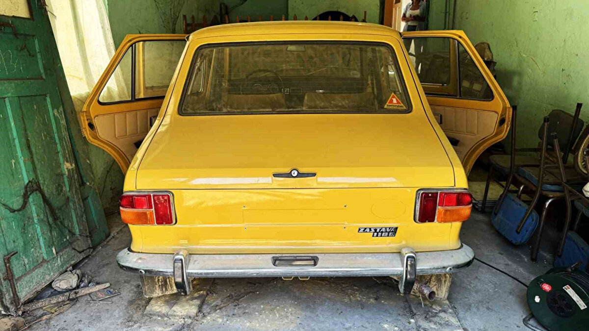 Zastava 1100’ün hem yurtiçi hem de yurtdışı fuarlarında sergileneceğinin altını çizen Kaya, "Şu an görünen masraf en az 5 bin Euro. Ondan sonraiki-üç fuar için söz aldık. İnşallah muayeneye gittikten sonra İstanbul’daki fuara girecek. Hedefimiz aracı yurt dışındaki fuarlara çıkarmak. Oradan sonra da hatıra olarak, tezgâhımızda duracak" diye konuştu.