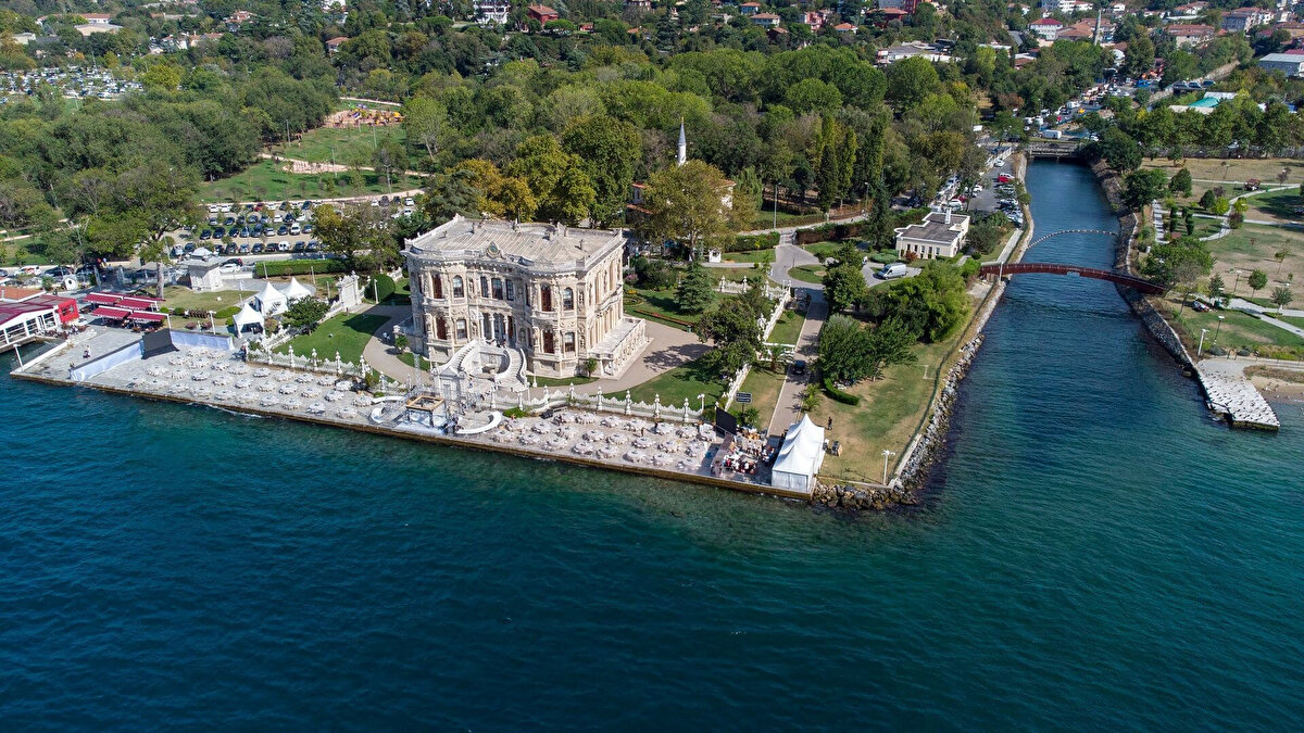 İSTANBUL, BEYKOZ<br><br>08.09.2025 09:30 - 15:30<br>Kesinti Nedeni: ŞEBEKE İYİLEŞTİRME ÇALIŞMALARI<br>Etkilenen Cadde Sokak MEMURLAR, PLAJ, MUHTAR ALİ SÜER, ZAMKİNOZ NİYAZİ, MUHTAR MUSTAFA BAKIRCI, NENE AHMET<br><br><br>08.09.2025 09:30 - 15:30<br>Kesinti Nedeni: ŞEBEKE İYİLEŞTİRME ÇALIŞMALARI<br>Etkilenen Cadde Sokak FİDE, ALİ RIZA BOZKURT ÇIKMAZI, KIRAÇ, ÖĞRETMEN, MERTEBE ÇIKMAZI, GAZİ SERDAR KARAKULLUKÇU ÇIKMAZI, ERDEMLİ ÇIKMAZI, HARİTA, BOSTAN, YILDIRAY ÇIKMAZI, HALKA ÇIKMAZI, ULUKIŞLA ÇIKMAZI, TAKDİR ÇIKMAZI, ENES DAYI ÇIKMAZI, ÇINAR, SULTAN AZİZ, KADI ÇIKMAZI, ÇİFTLİK, GURUR ÇIKMAZI, BELDE ÇIKMAZI, MERCAN, VALİDESUYU, ŞEHİT GÜVEN YILMAZ, BALLI, ERGÜL<br><br>08.09.2025 09:30 - 14:00<br>Kesinti Nedeni: ŞEBEKE İYİLEŞTİRME ÇALIŞMALARI<br>Etkilenen Cadde Sokak HOŞGÖR, AKBABA, MEHMETAĞA, SULTAN AZİZ, FERAH ÇIKMAZI, KARADAYI ÇIKMAZI, GÜRKAN<br><br>08.09.2025 10:00 - 18:00<br>Kesinti Nedeni: ŞEBEKE İYİLEŞTİRME ÇALIŞMALARI<br>Etkilenen Cadde Sokak BALLICA ÇIKMAZI, ÖDEV ÇIKMAZI, MEHMETAĞA<br>