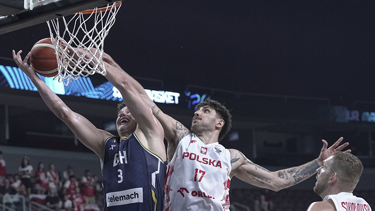 Rakibini 80-72 mağlup eden Polonya, Türkiye’nin çeyrek finaldeki rakibi olarak belirlendi.<br>