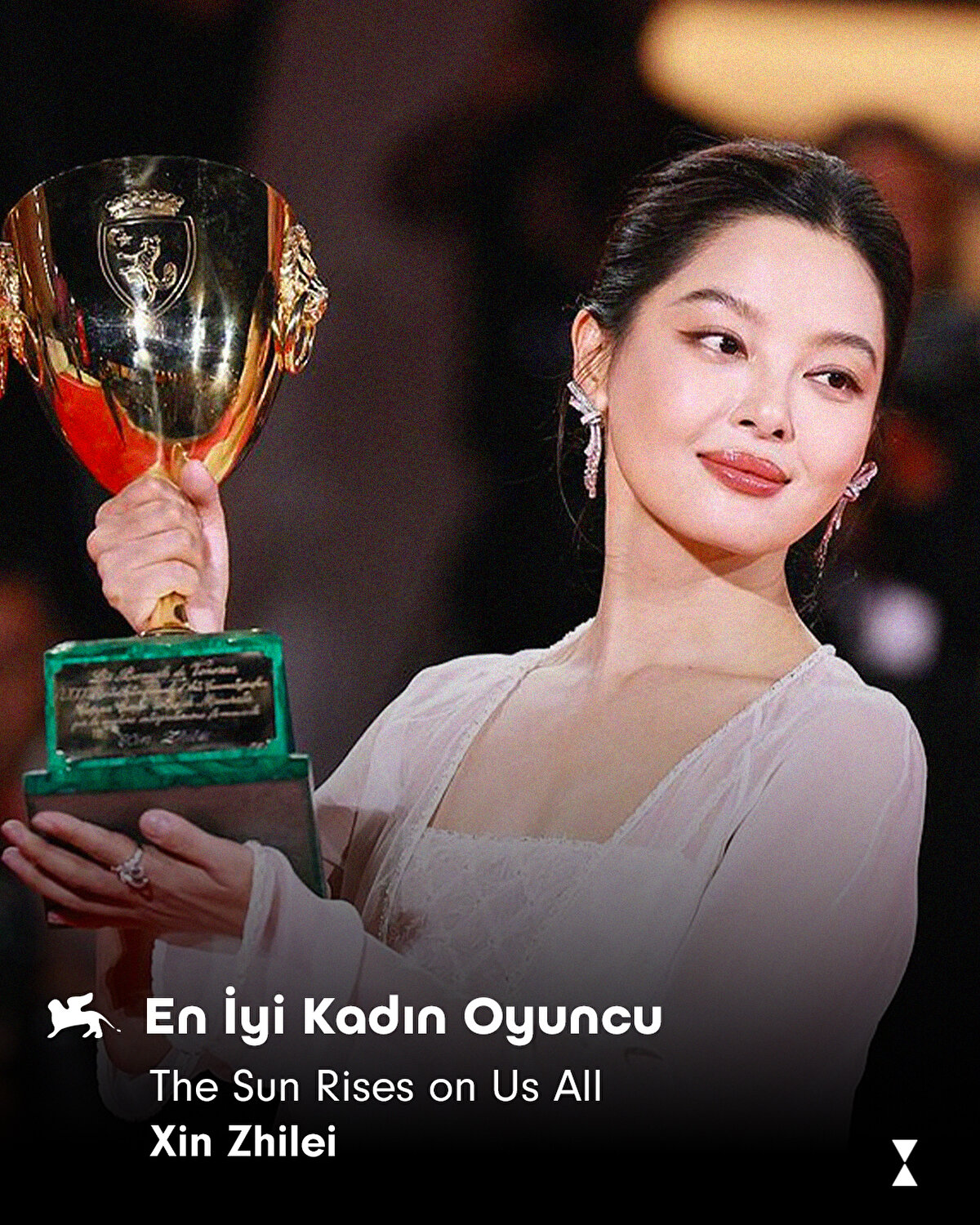 En İyi Kadın Oyuncu dalında The Sun Rises on Us All filmindeki performansıyla Xin Zhilei öne çıktı.