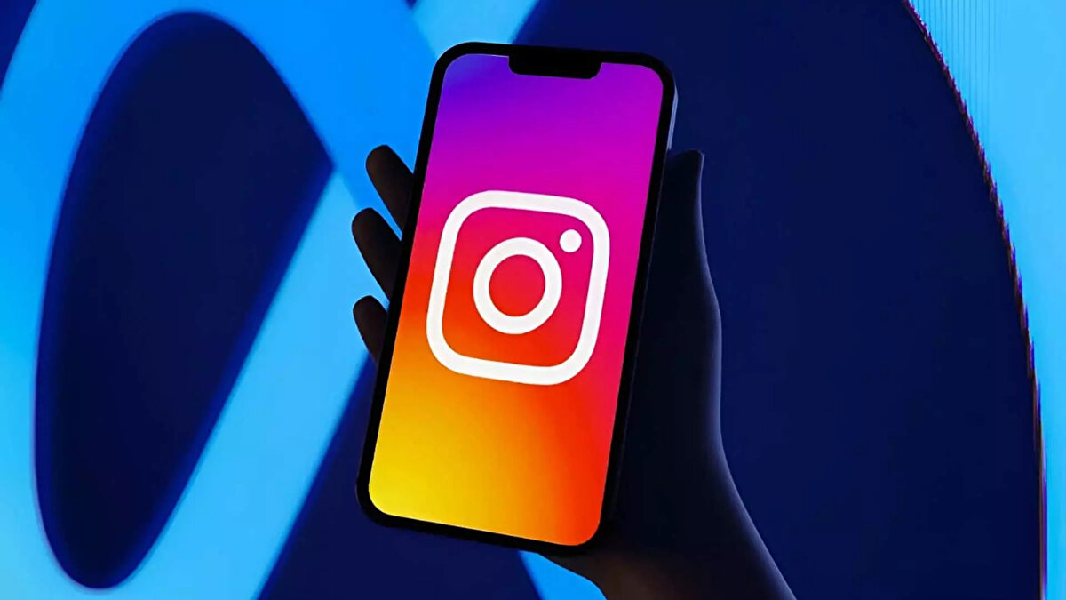 INSTAGRAM ÇÖKTÜ MÜ, NEDEN ÇALIŞMIYOR?<br>Downdetector verilerine göre, 8 Eylül 2025 Pazartesi gününün ilk saatlerinden itibaren Instagram’da erişim sorunları yaşandığı bildirildi. Kullanıcıların bir kısmı uygulamaya giremediklerini, bir kısmı ise akışın yenilenmediğini belirtti.<br>