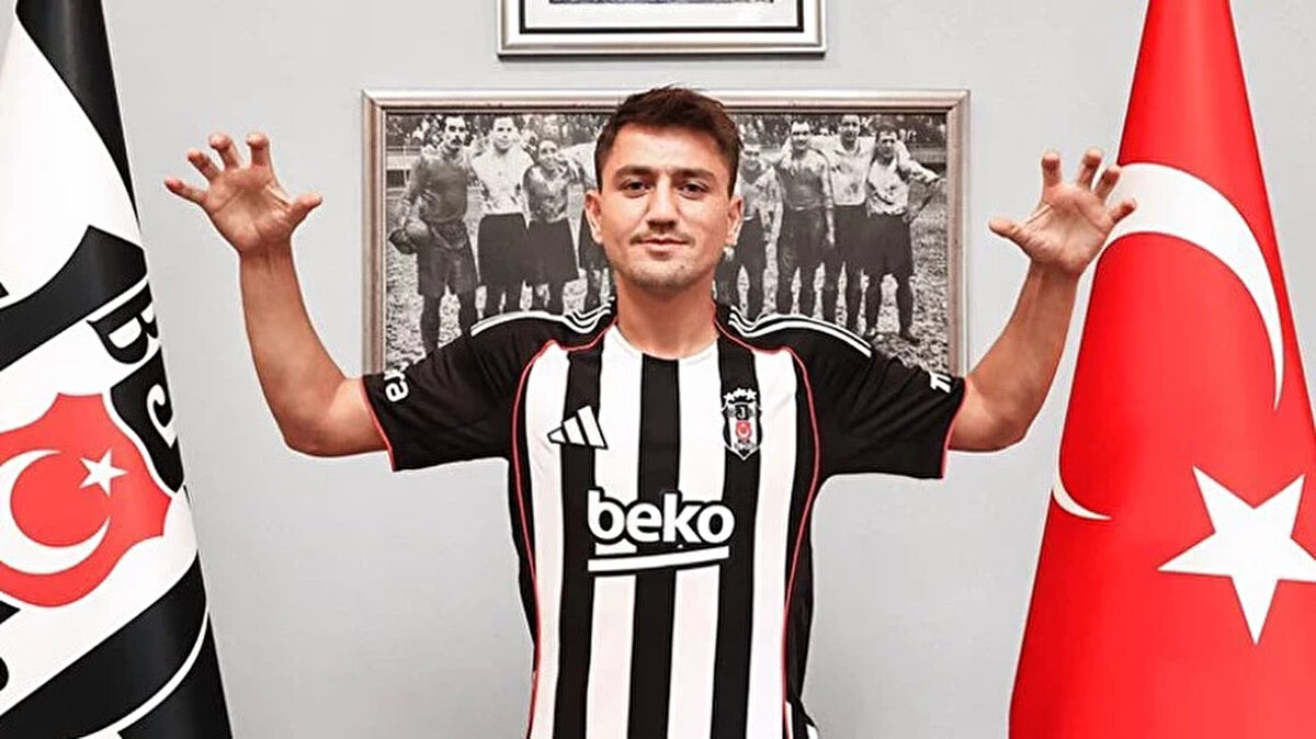 Cengiz kartal pozunu verdi<br><br><br>Beşiktaş, Cengiz'i sosyal medya hesabında paylaşırken, siyah beyazlıların simgesi olan Kartal işareti yaptığı görüldü. <br><br>