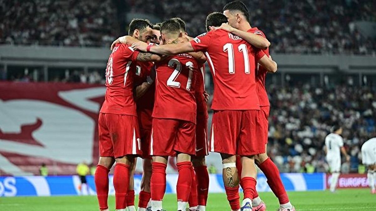 GÜNCEL PUAN DURUMU<br><br>Grupta oynanan ikinci maçlarının ardından güncel puan durumu da netleşmiş oldu. İşte 2026 Dünya Kupası Elemeleri E Grubu puan durumu... <br><br>1- İspanya: 6 puan<br>2- Gürcistan: 3 puan<br>3- Türkiye: 3 puan<br>4- Bulgaristan: 0 puan 