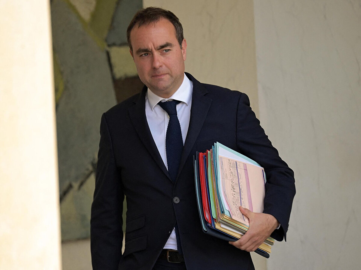 Savunma Bakanı Sebastien Lecornu