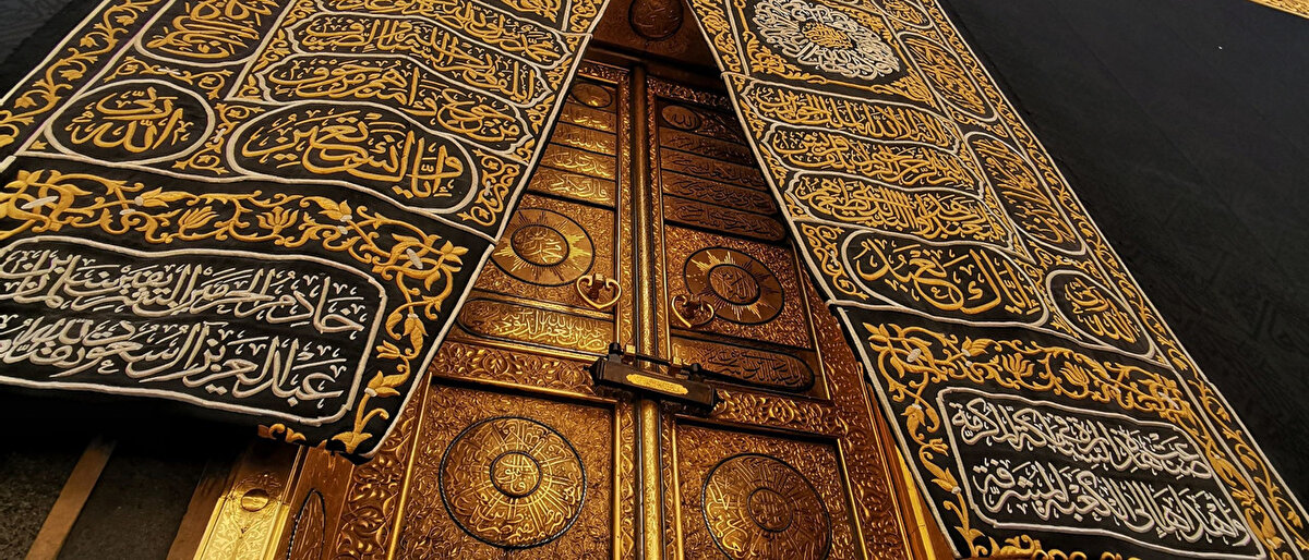 20 günlük servisli normal konaklama ücreti 2 kişilik oda 6750, 3 kişik oda 6200, 4 kişilik oda ise 5950 Suudi Arabistan Riyali,