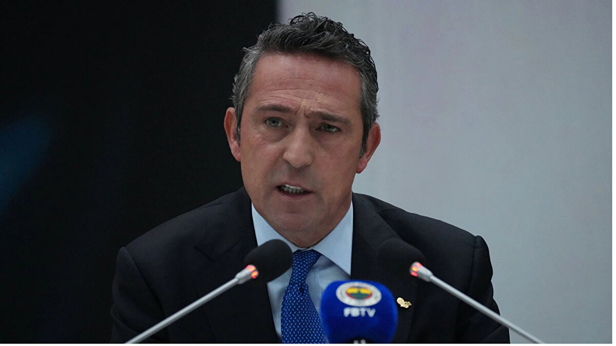 <br><br>KEREM AKTÜRKOĞLU - YUSUF AKÇİÇEK TRANSFERLERİ<br><br>"Hakan Safi, Kerem Aktürkoğlu'nun transferi için 4 yıllık bir yatırımın altına imza attı. Allah razı olsun! Kendini alkışlama, biz alkışlarız! Fenerbahçe'de 19 maç oynayan Yusuf Akçiçek'i Suudi Arabistan'a sattık. İçimiz parçalandı. Üç ay önce hayal edemeyeceğimiz kadroyu oluşturdu."<br>