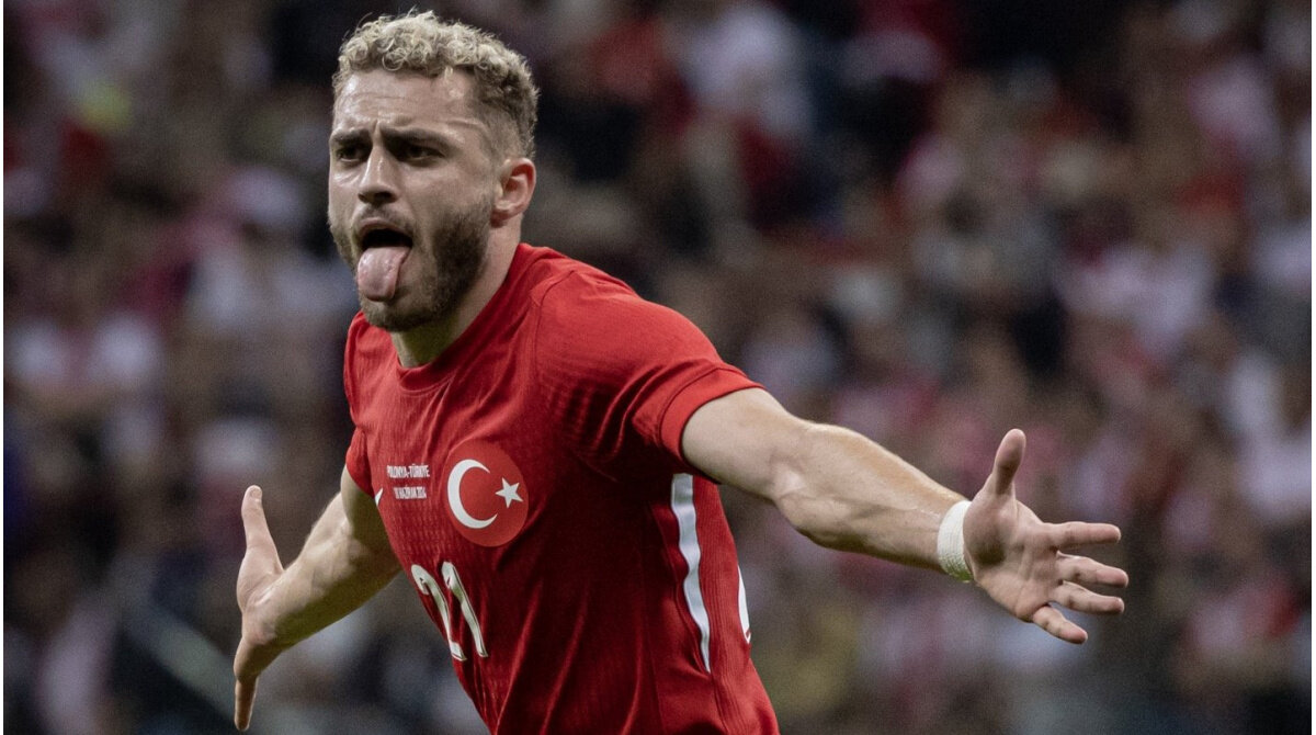 Oyuncusunun gönlünü alması beklenen Okan Buruk'un Barış'a Eyüpspor maçında ilk 11 şans vermesi bekleniyor. Barış'ın da artık maçlara konsantre olması istenecek.