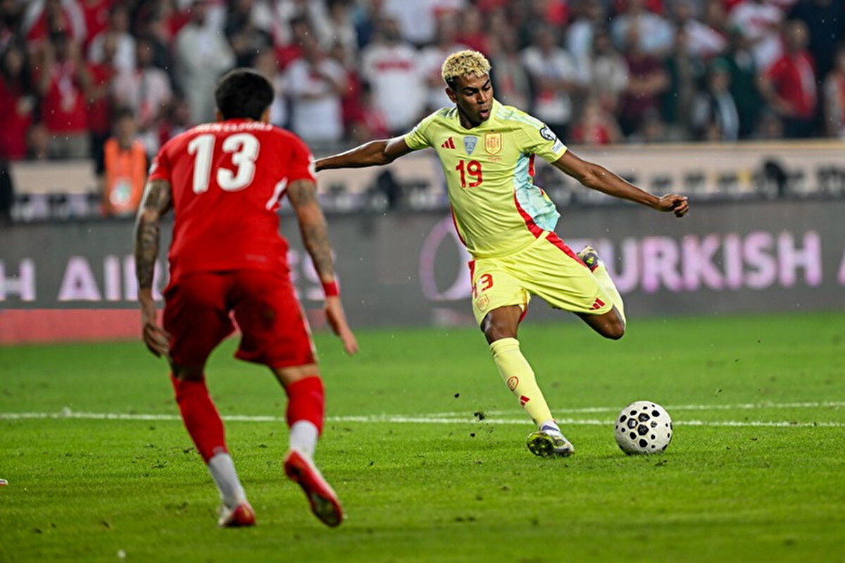 Bu sonuçla beraber ay yıldızlı takım, tarihinde aldığı en ağır yenilgilerden birisini yaşamış oldu.