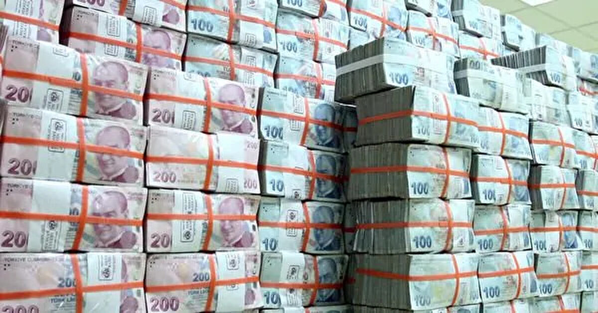 Bakanlığın açıklamasına göre, yasa dışı bahis başta olmak üzere farklı yollardan elde edilen kara paranın finansal sisteme dahil edilmesini engellemek amacıyla yeni önlemler devreye alınıyor. 