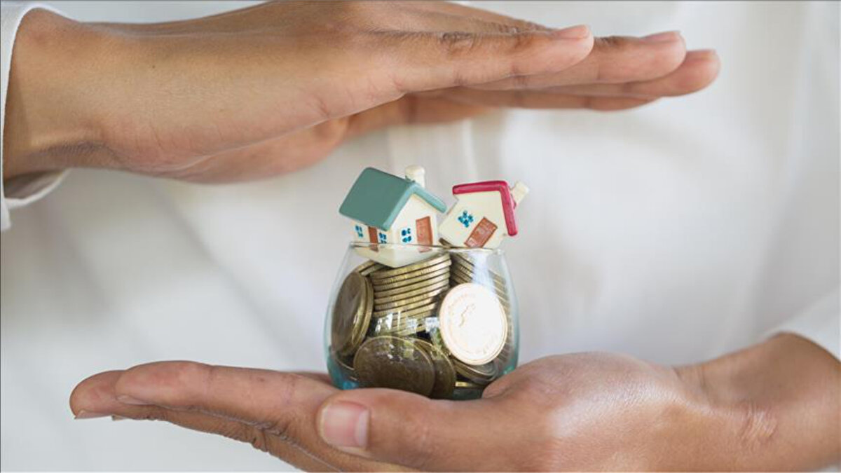 Düzenli tasarruf yapanlar, yüzde 84 ile yüksek seviyesini korudu. Bu grubun yüzde 31'i gelirinin yüzde 10'undan azını, yüzde 42'si ise gelirinin yüzde 10-20'sini birikime ayırabiliyor. Tasarruf yapma gerekçeleri arasında yüzde 37 ile "geleceğe yatırım" ve yüzde 25 ile "beklenmedik durumlara karşı güvence" ilk iki sırada yer aldı.