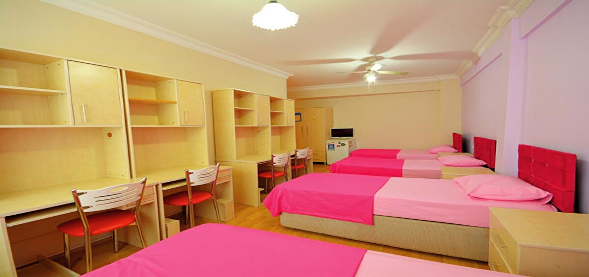 TEV BURSU TUTARLARI<br>Mesleki ortaokulu bursu 2.800 TL<br>Üniversite bursu 5.800 TL<br>Yüksek lisans bursu 8.700 TL<br>Doktora bursu 11.600 TL<br>Üstün başarı bursu 11.600 TL<br>Yurt Cep Harçlığı 4.800 TL