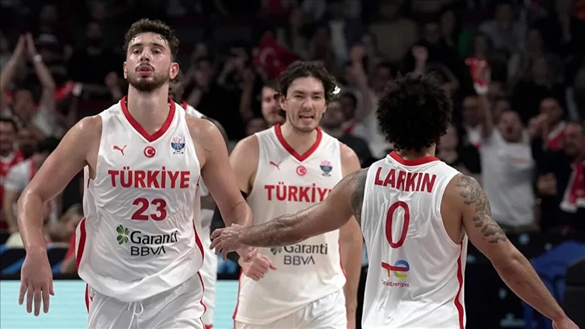 TÜRKİYE - YUNANİSTAN BASKETBOL MAÇI NE ZAMAN?<br><br>2025 Avrupa Basketbol Şampiyonası yarı final heyecanı 12 Eylül 2025 Cuma günü yaşanacak. 