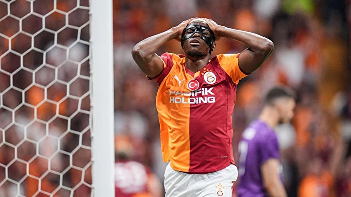 OSİMHEN KAÇ MAÇTA YOK? <br><br><br>Türkiye Gazetesi'nde yer alan habere göre, Victor Osimhen, Galatasaray'ın oynayacağı 3 maçta forma giyemeyecek
