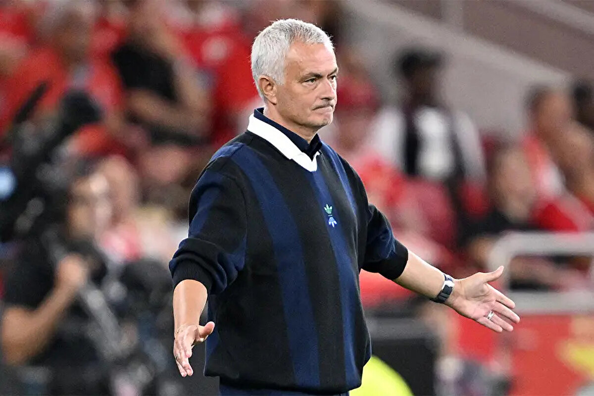 Ancak İngiliz takımının Ange Postecoglou ile anlaşmasının ardından bu ihtimal devre dışı kaldı.