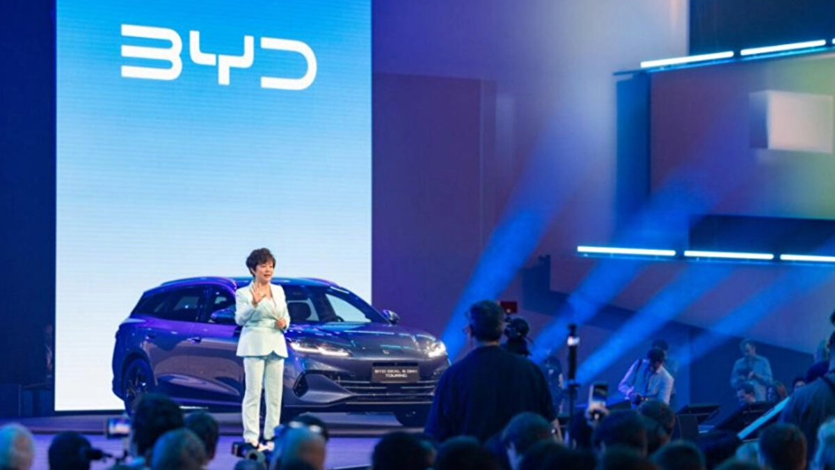 BYD’nin Macaristan’da da fabrika kuracağını duyurmasının ardından, Çinli şirketin Türkiye’den vazgeçtiği iddiaları ortaya atılmıştı. 