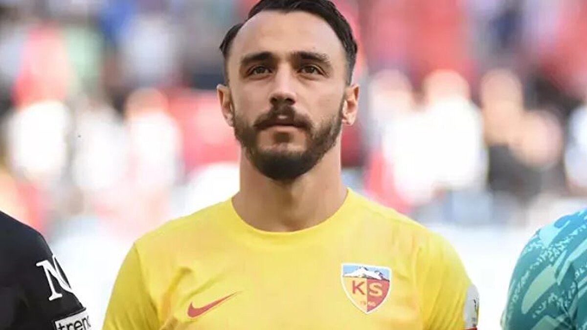 Tecrübeli futbolcu, Beşiktaş'a 1.5 milyon euro + bonuslar karşılığında transfer oldu. Siyah-beyazlı takım tecrübeli oyuncuyla 2+1 yıllık sözleşme imzalayacak.