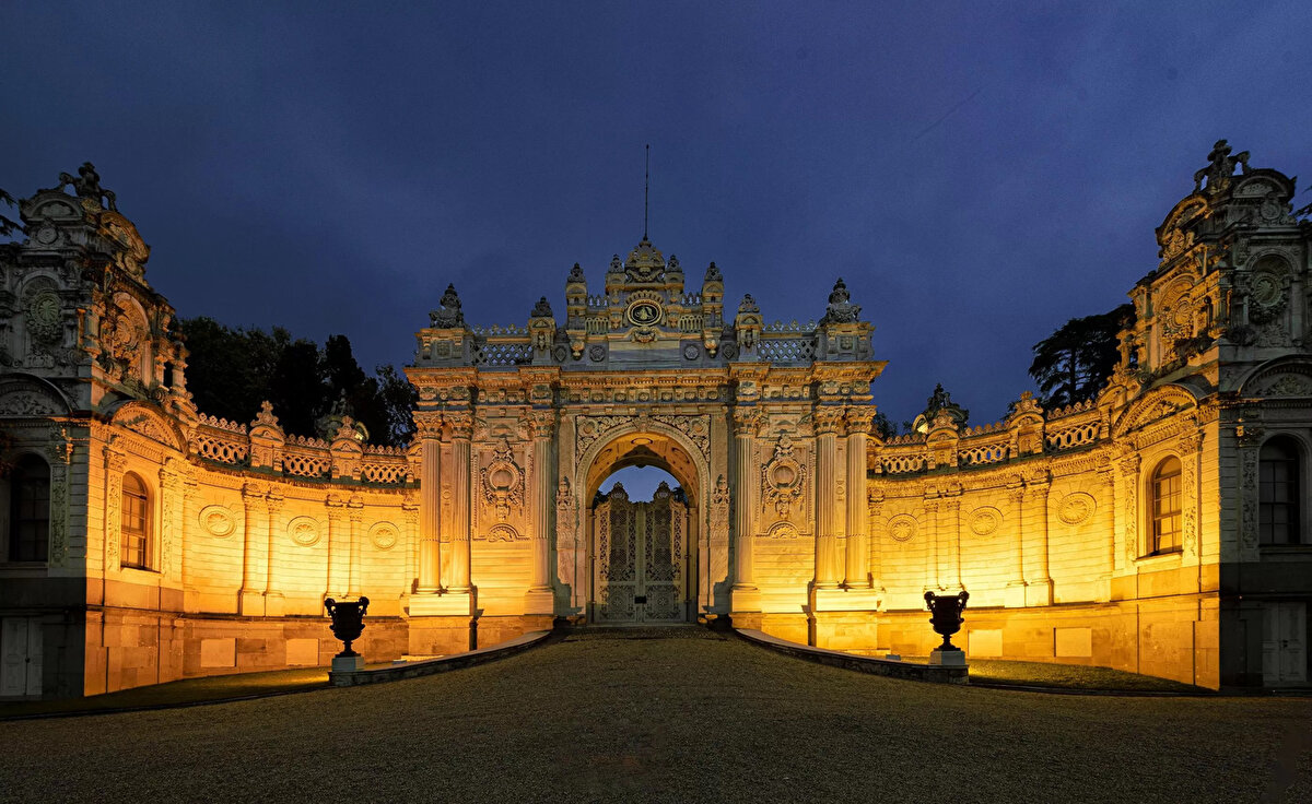 Milli SARAYLAR HANGİ KADROLARDA ALIM YAPACAK?<br>Büro Personeli 4<br>Müze Görevlisi 11<br>Müze Görevlisi (Kazı Görevlisi) 4<br>Koruma ve Güvenlik Görevlisi 45<br>Koruma ve Güvenlik Görevlisi (Ön Lisans) 10<br>Koruma ve Güvenlik Görevlisi (Lise) 10<br>Destek Personeli (Temizlik Görevlisi)  14<br>Destek Personeli (Şoför) 3<br>Mühendis (Ziraat) 1<br>Mühendis (Makine) 1<br>Mimar 1<br>Restoratör (Obje Bakım ve Taşıma) 6<br>Tekniker (Elektrik) 1<br>İmam Hatip (Mukaddes Emanetler Hafızı) 2<br>İtfaiyeci 50<br>