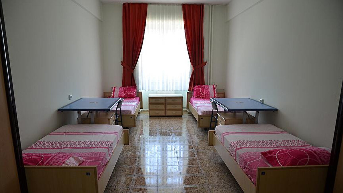 KYK Yurt Nakil Başvurusu Ne Zaman Sonuçlanır?<br><br>KYK yurt nakil talebi sonuçları, başvurunun yapıldığı tarihten itibaren işleme alınmaya başlıyor. Süreç her öğrenci için farklılık gösterebiliyor. Nakil işleminin kısa sürede sonuçlanabilmesi için başvurunun erken yapılması önem taşıyor.