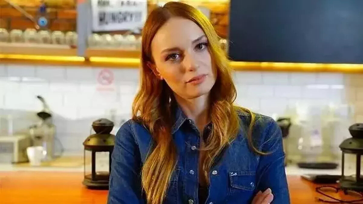 30 Ağustos’ta annesi Meltem Vural’ı kanser nedeniyle kaybeden Şahinkaya, takipçileriyle sık sık duygularını paylaşmaya devam ediyordu. 