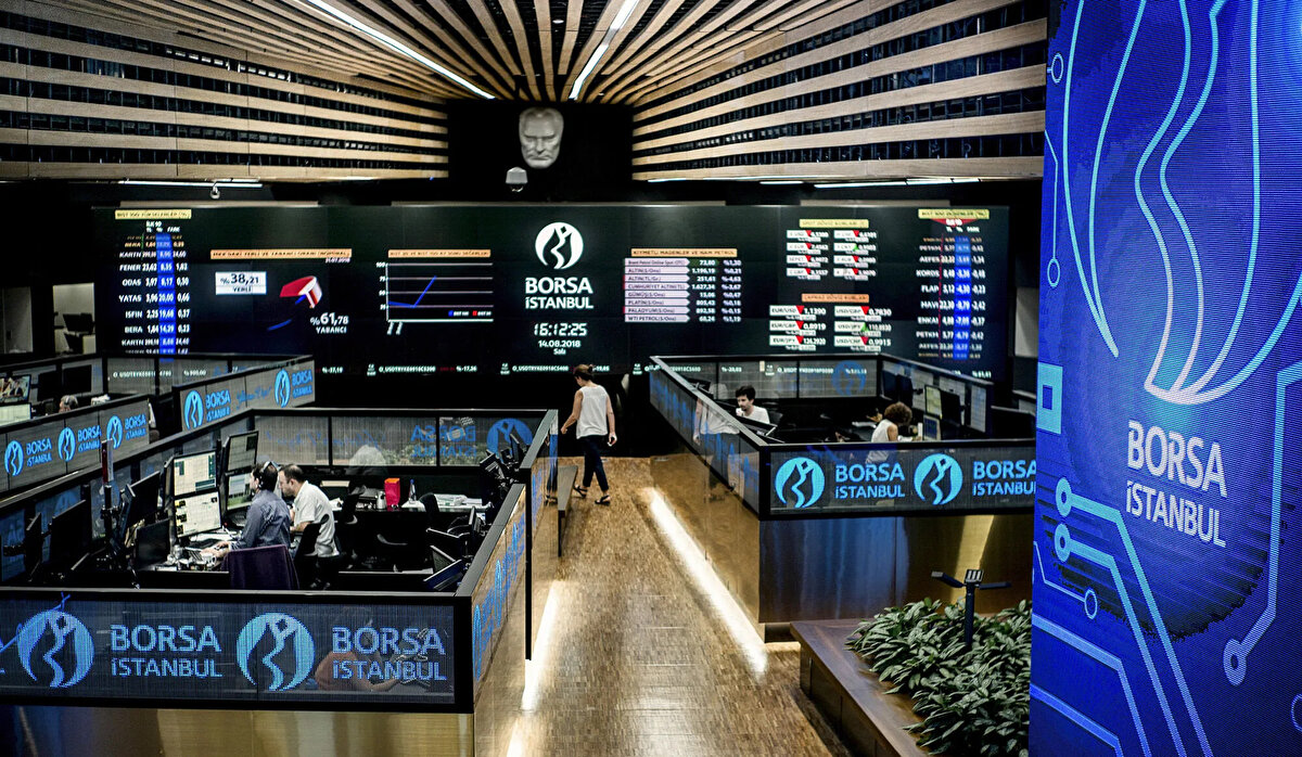 DOF Robotik Borsa İstanbul’da İşlem Görmeye Başladı<br><br>DOF Robotik Sanayi A.Ş.’nin (DOF Robotics) halka arz süreci tamamlandı ve sonuçlar açıklandı. 3-4-5 Eylül tarihlerinde pay başına 45 TL sabit fiyatla talep toplanan halka arzda toplam büyüklük 2 milyar 25 milyon TL oldu. Şirketin halka açıklık oranı %29,03 olarak belirlendi. Halka arzda toplam 45 milyon lot dağıtımı gerçekleştirildi.<br><br>DOF Robotics, bugün düzenlenen töreninin ardından Borsa İstanbul Yıldız Pazar’da #DOFRB koduyla işlem görmeye başladı.