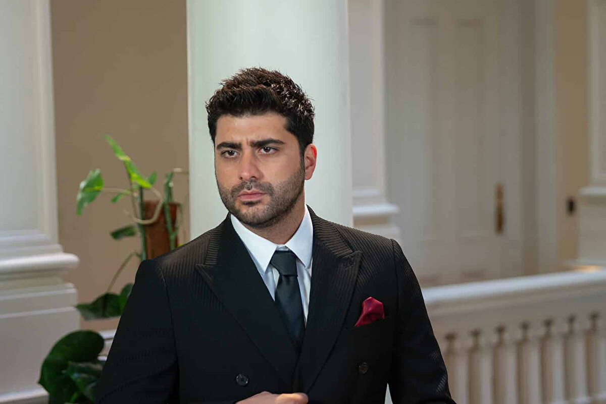 KIZILCIK ŞERBETİ YENİ BÖLÜM NE ZAMAN?<br><br>Kızılcık Şerbeti yeni sezon ilk bölümü 12 Eylül Cuma günü saat 20.00'da Show TV ekranlarında olacak.