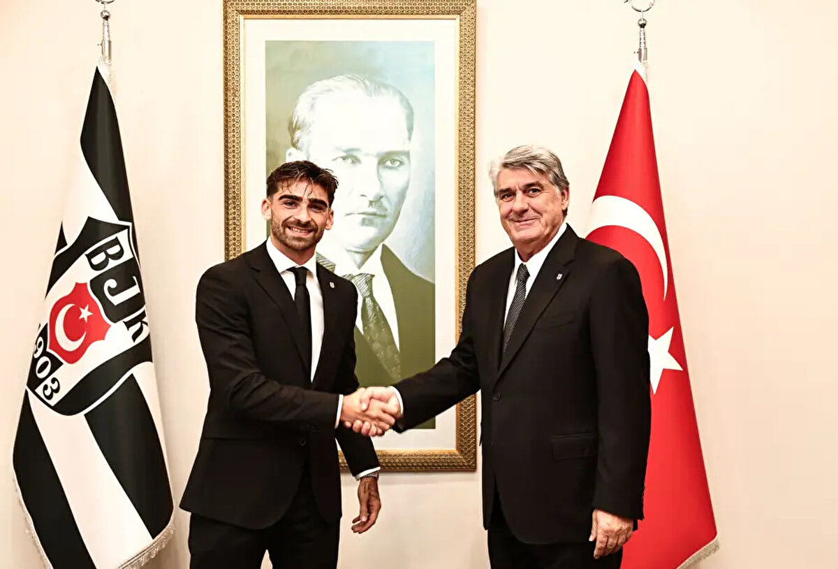 Siyah beyazlılar tarafından yapılan açıklamada, “Profesyonel futbolcu Jota Silva’nın 2025-26 sezonu sonuna kadar satın alma opsiyonlu geçici transferi hususunda Nottingham Forest ile anlaşmaya varılmıştır. Jota Silva’ya şanlı formamızla başarılar diler, kamuoyunun bilgisine saygılarımızla sunarız.” ifadeleri yer aldı.<br><br>