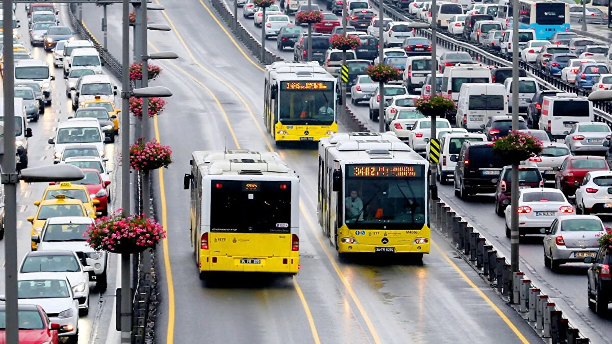 ABONMAN ÜCRETİ NE KADAR?<br><br>30 yaş altı öğrenciler için aylık abonman ücreti: 381 TL<br><br>30 yaş üstü öğrenciler için abonman ücreti: 1.908 TL