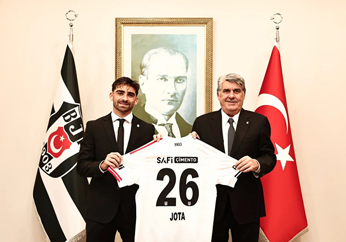 Portekizli oyuncu, Beşiktaş'ta 26 numaralı formayı giyecek.<br><br>